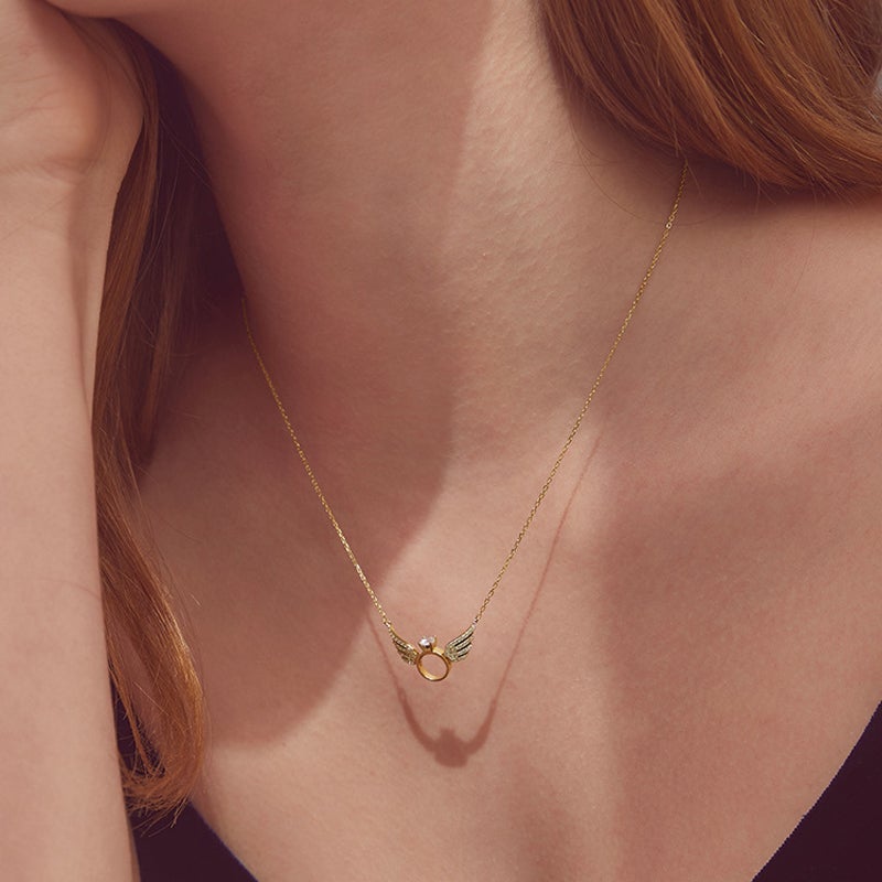 Shiny Necklace with Angel Wings
