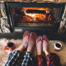 Load image into Gallery viewer, Manicure Print Socks