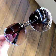 Load image into Gallery viewer, Crystal Rimless Sunglasses